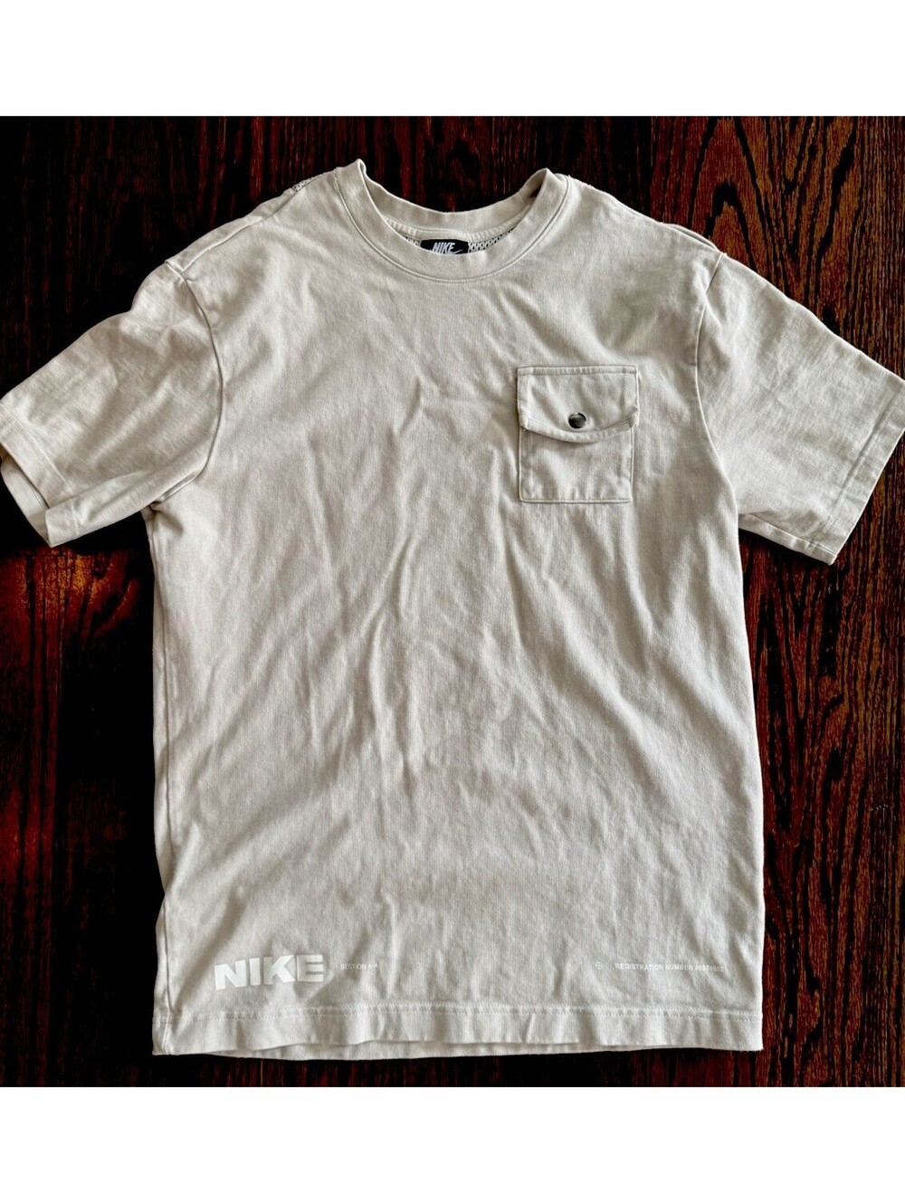 Nike Section AA Pocket T-Shirt Men’s M Beige Tan Snap Pocket Mesh Yoke